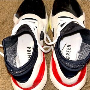Stella McCartney/ Adidas Boost size 7